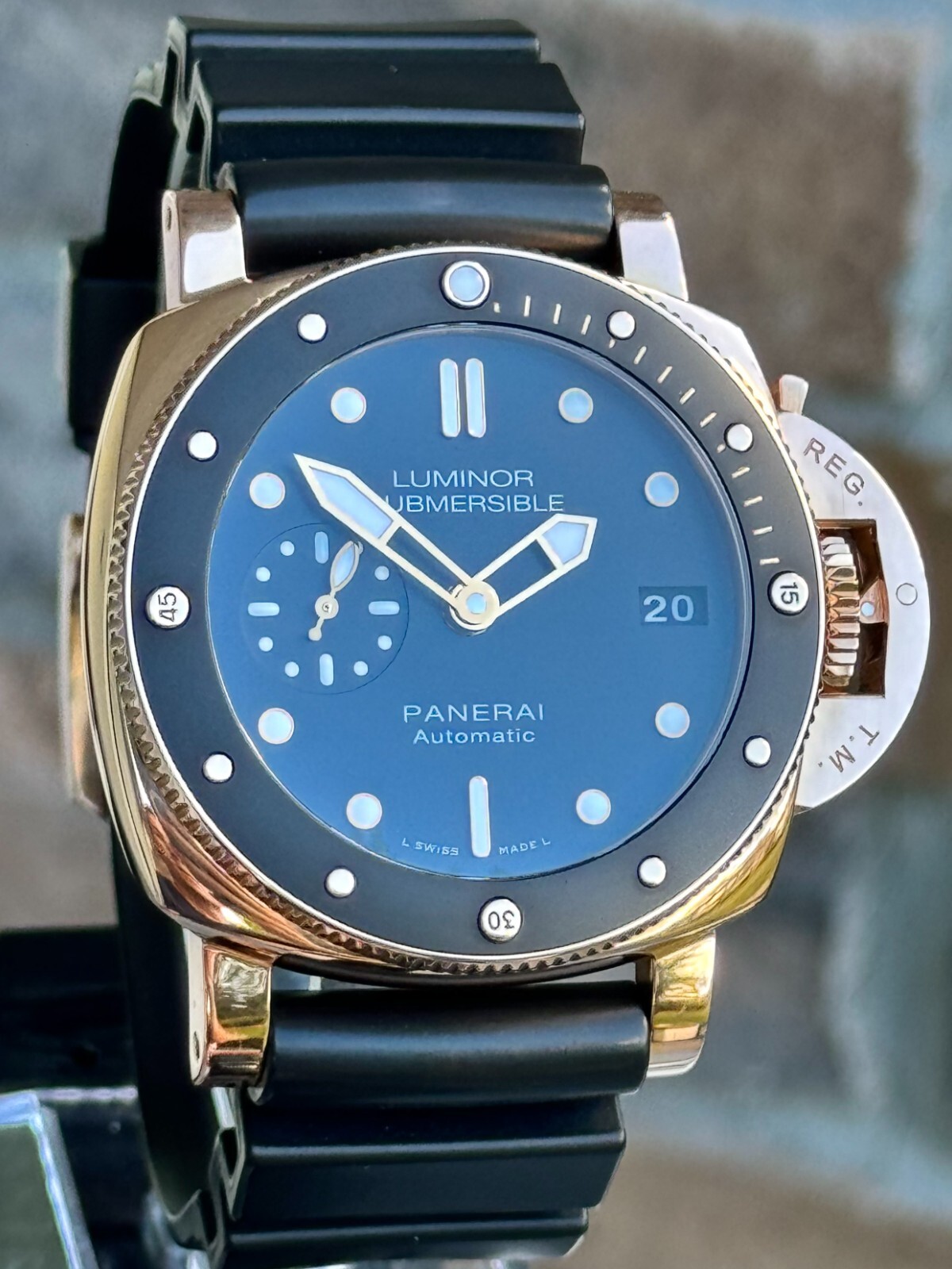 Panerai Rose Gold Luminor Submersible - PAM00684 - 42mm