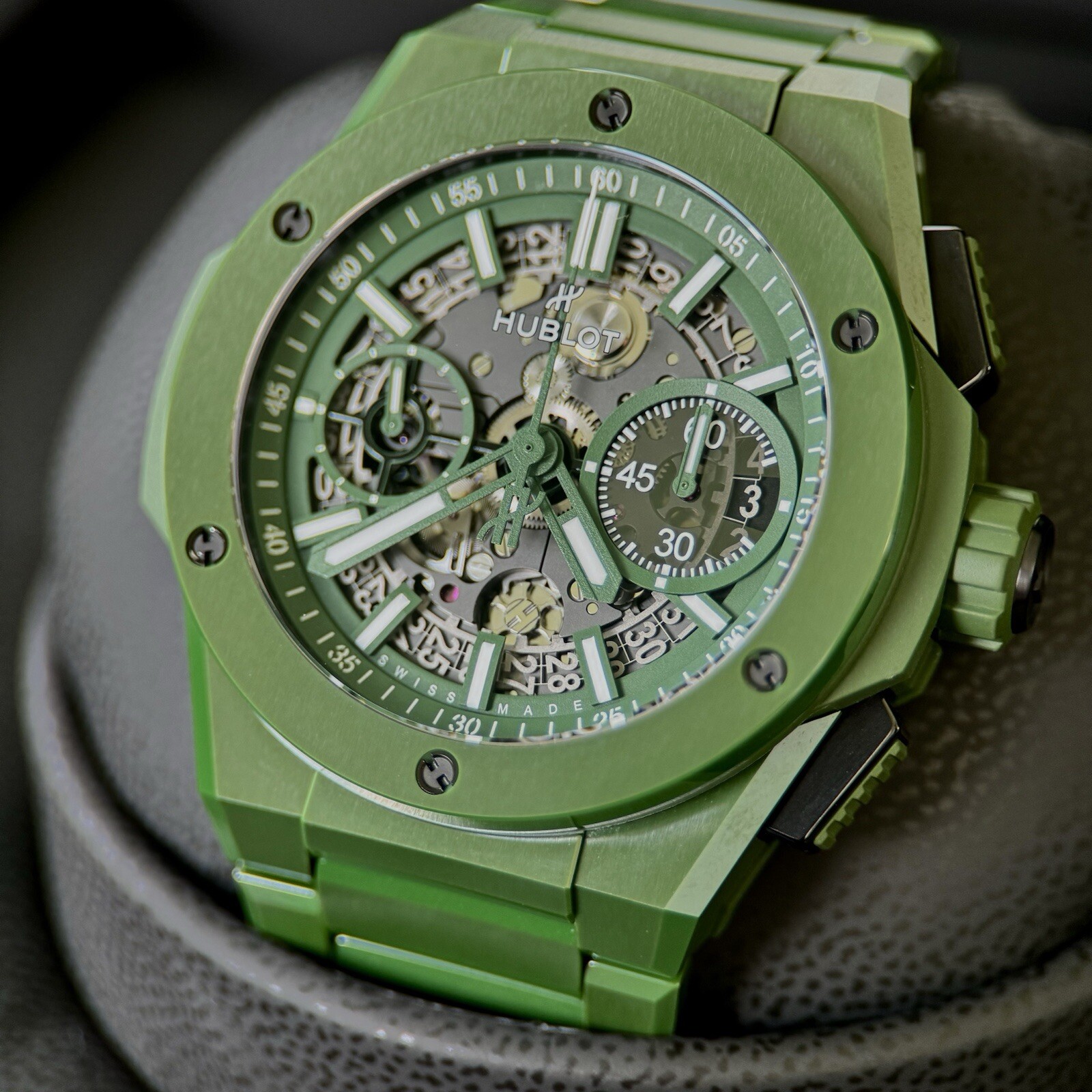 Hublot Limited Edition Big Bang Integrated Green Ceramic 42mm Warranty till 2026