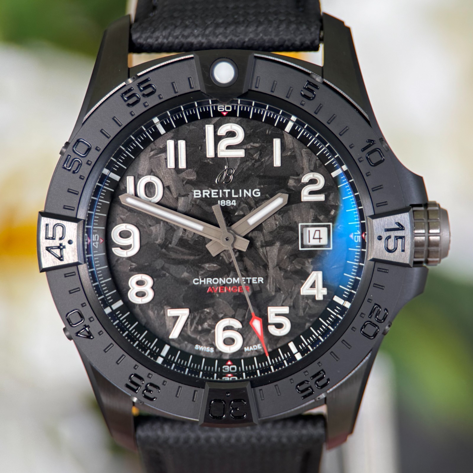 Breitling Avenger Automatic 42 Night Mission S17328101B1X1 - Collector's Full Set