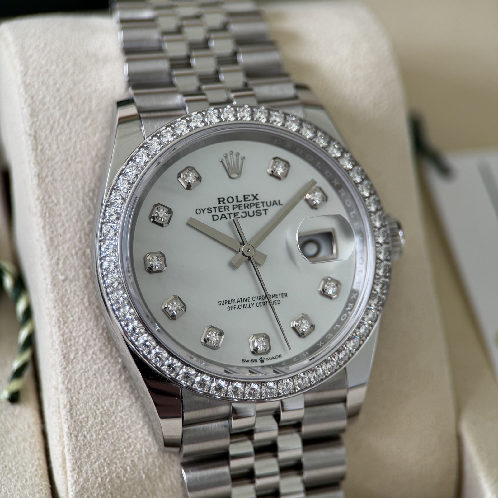 Rolex Datejust 36 126284RBR - MOP Diamond Dial & Diamond Bezel Jubilee - Full Set